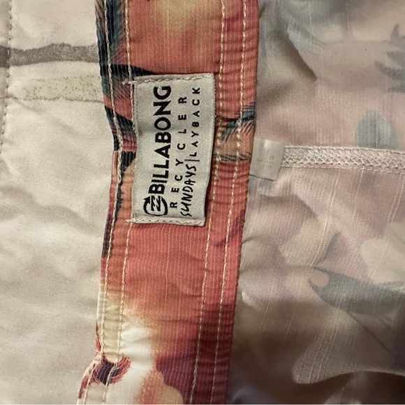 Men's Billabong recycler Sunday laid back. Size L *FITS LIKE an XL. - Picture 3 of 3